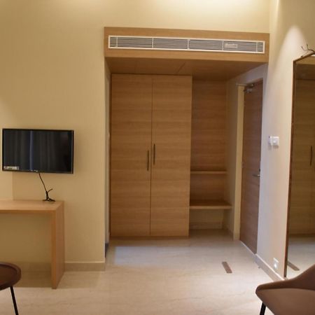 Hotel Vps Grand Palni Exterior photo