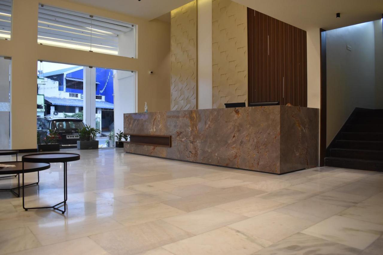 Hotel Vps Grand Palni Exterior photo