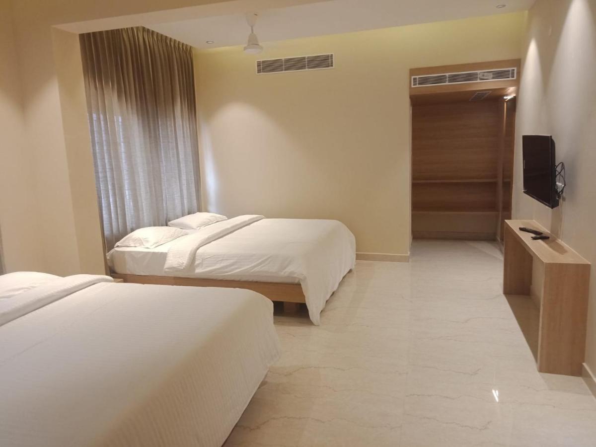 Hotel Vps Grand Palni Exterior photo